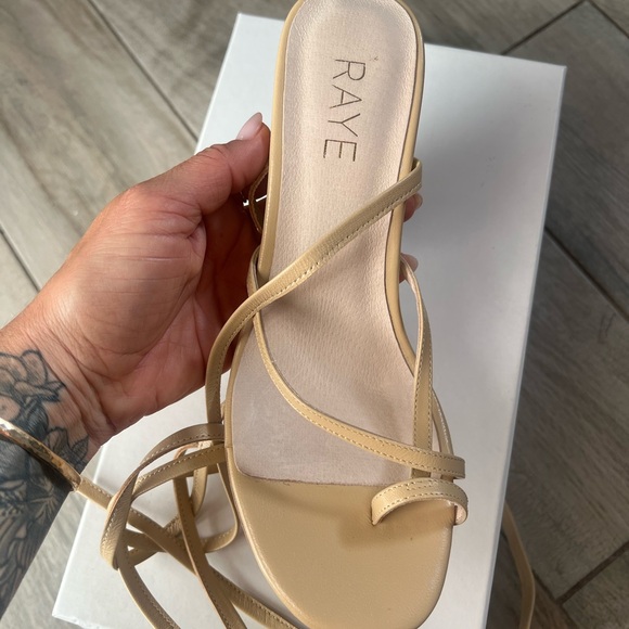 Raye Anthea Heels in Nude size 7 - Picture 5 of 5